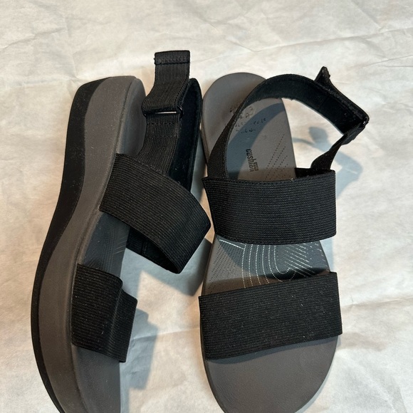 Clarks Navy Blue Sandals - Picture 11 of 12